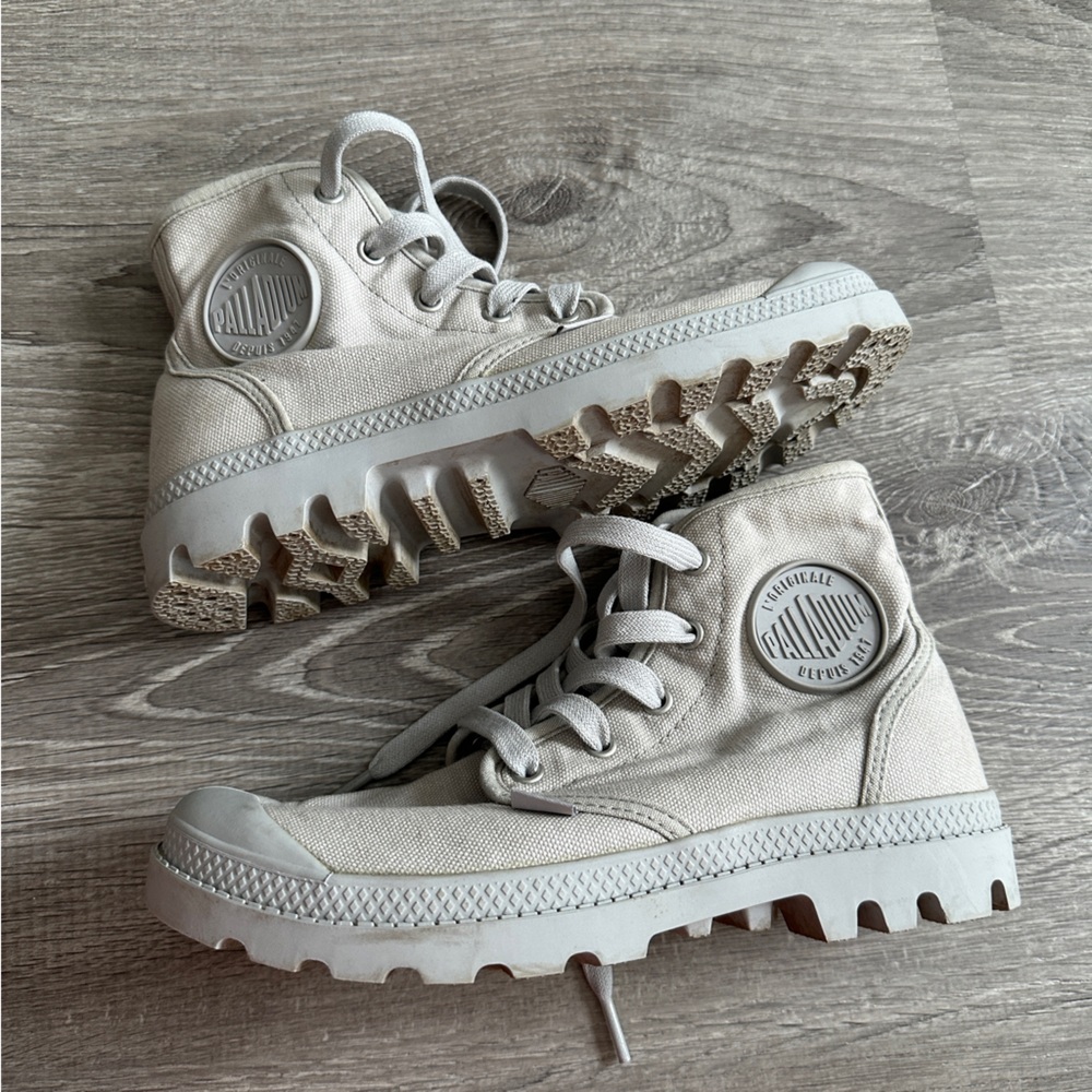 Palladium Pampa Hi Vapor Boot